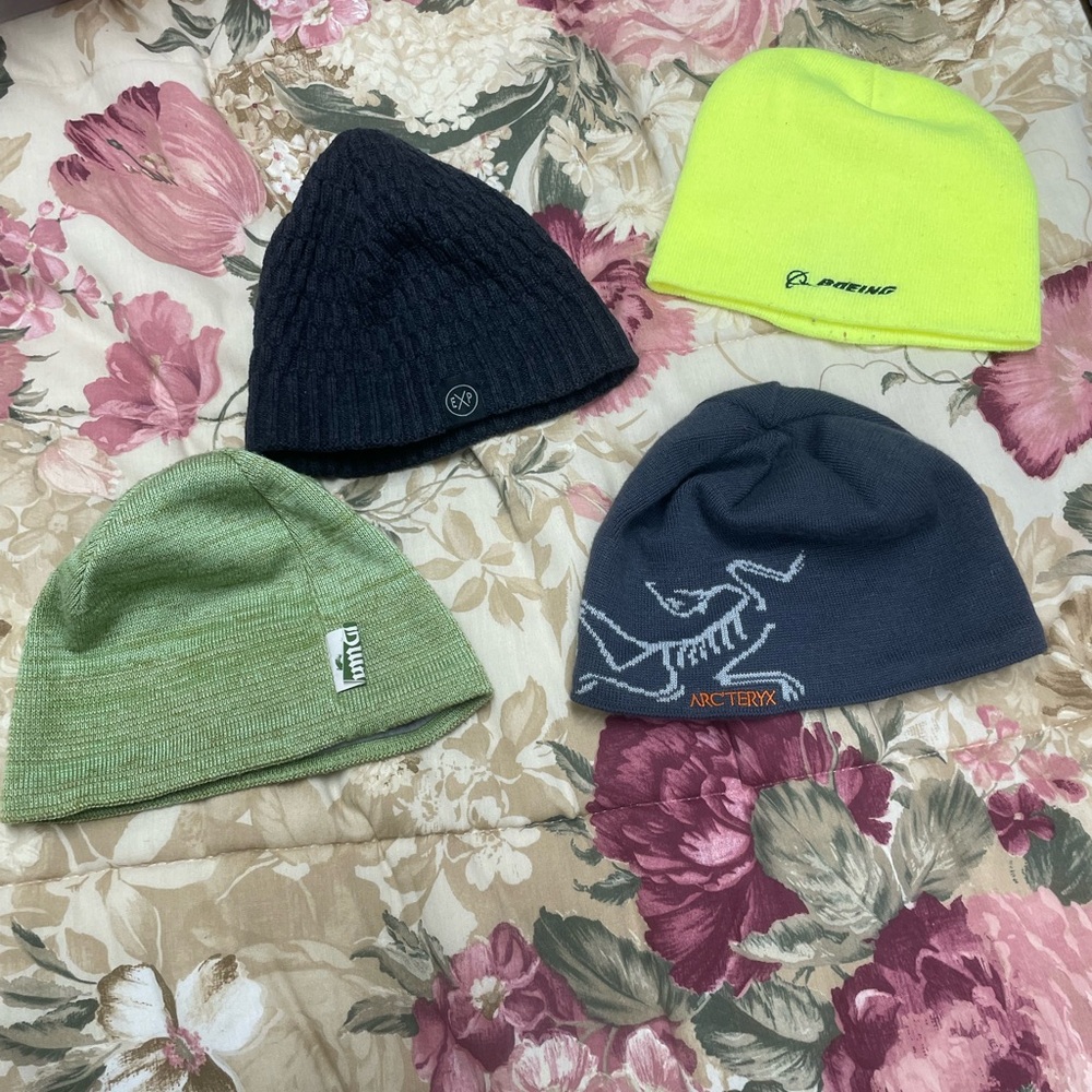 Beanie bundle!
Skater style! 
The yellow one is from Boeing.